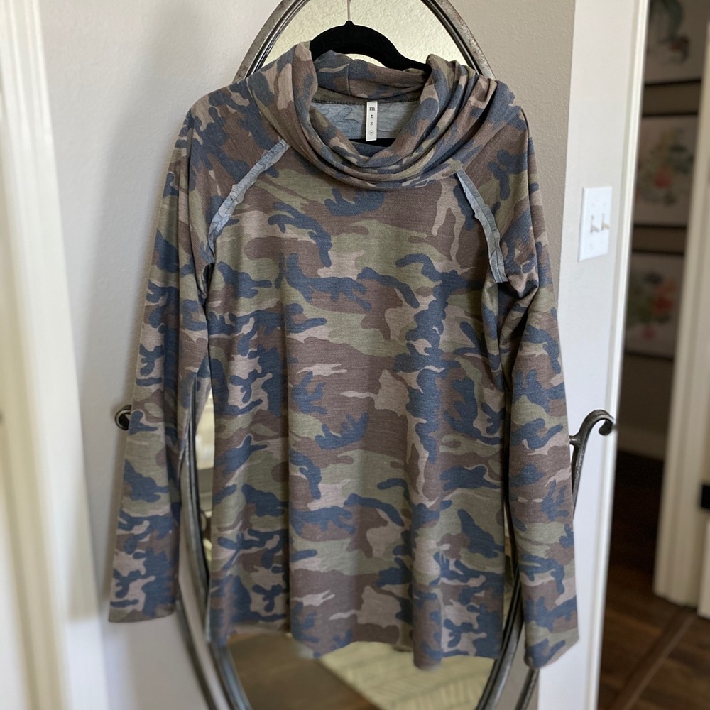 Camo pullover - Picture 2 of 5